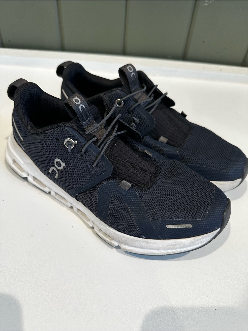 On Cloud Running Shoes - Youth Navy/Black